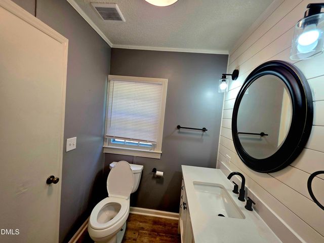 11246 U.s. Hwy 301 S, Benson, NC 27504
