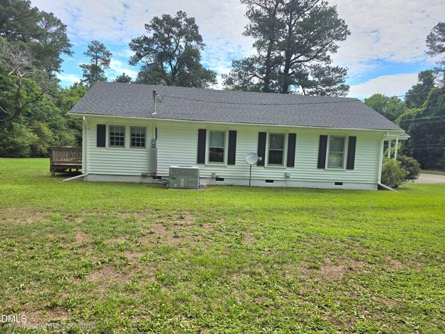 11246 U.s. Hwy 301 S, Benson, NC 27504