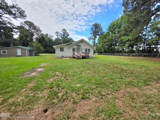 11246 U.s. Hwy 301 S, Benson, NC 27504