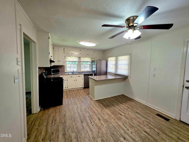 11246 U.s. Hwy 301 S, Benson, NC 27504