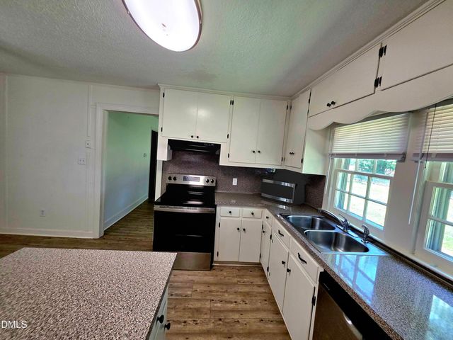 11246 U.s. Hwy 301 S, Benson, NC 27504