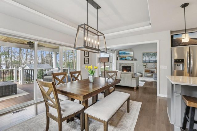 W9063 Lakeview Drive, Cambridge, WI 53523
