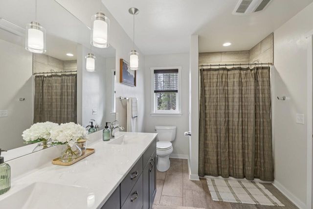 W9063 Lakeview Drive, Cambridge, WI 53523