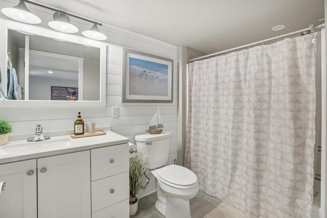 W9063 Lakeview Drive, Cambridge, WI 53523