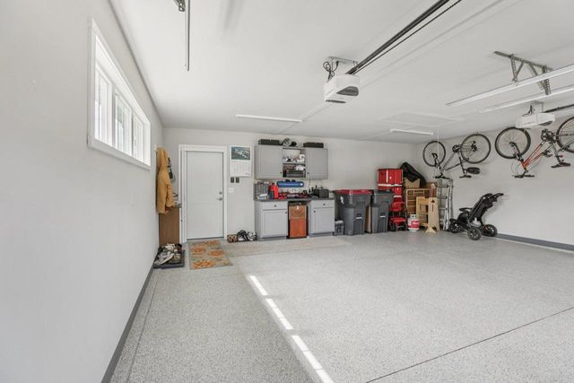W9063 Lakeview Drive, Cambridge, WI 53523