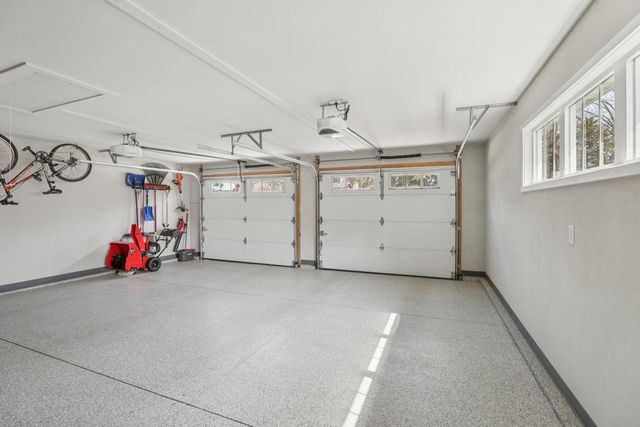 W9063 Lakeview Drive, Cambridge, WI 53523