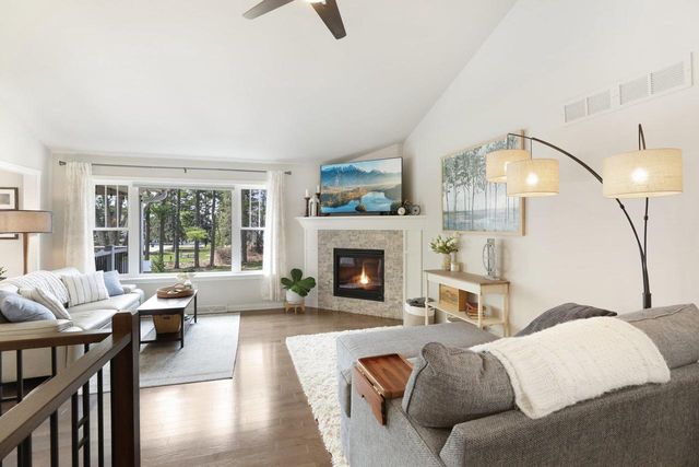 W9063 Lakeview Drive, Cambridge, WI 53523