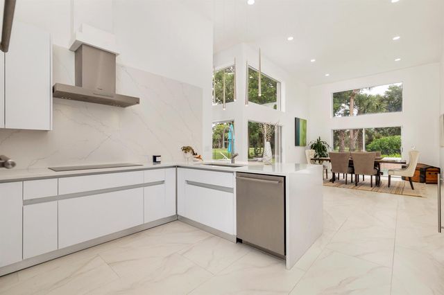 1084 Seagull Park Road S, West Palm Beach, FL 33411