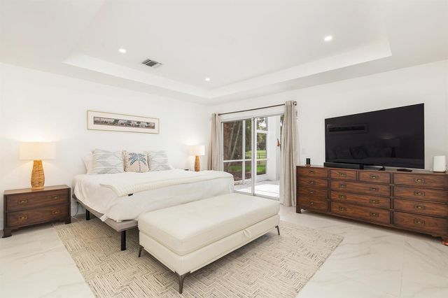 1084 Seagull Park Road S, West Palm Beach, FL 33411