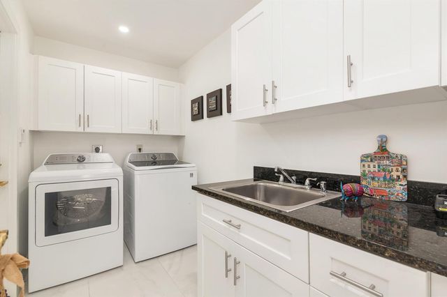 1084 Seagull Park Road S, West Palm Beach, FL 33411