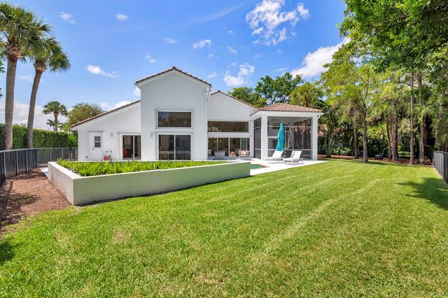 1084 Seagull Park Road S, West Palm Beach, FL 33411