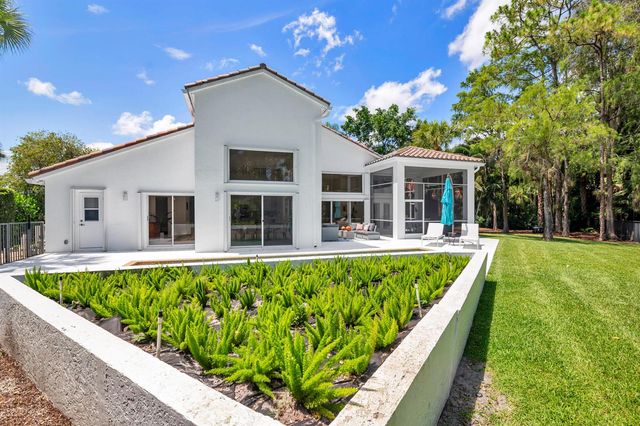 1084 Seagull Park Road S, West Palm Beach, FL 33411