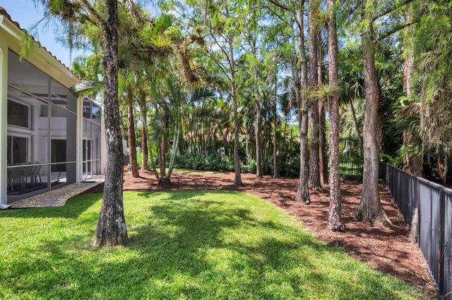 1084 Seagull Park Road S, West Palm Beach, FL 33411