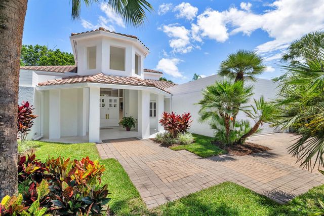 1084 Seagull Park Road S, West Palm Beach, FL 33411