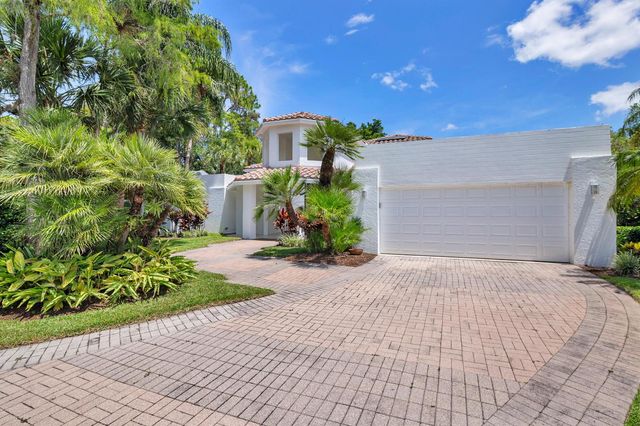 1084 Seagull Park Road S, West Palm Beach, FL 33411