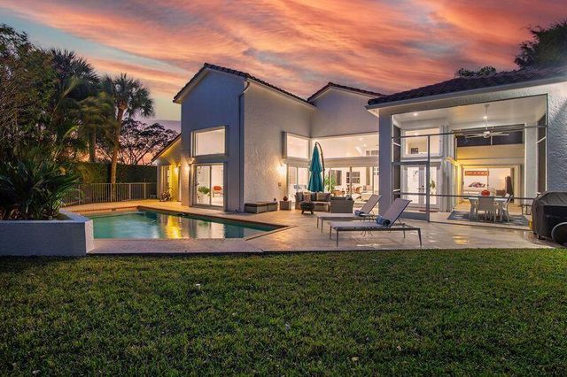 1084 Seagull Park Road S, West Palm Beach, FL 33411