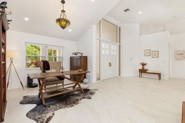 1084 Seagull Park Road S, West Palm Beach, FL 33411