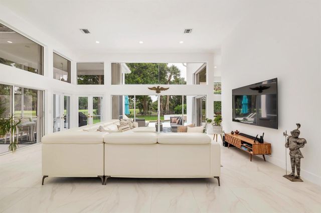 1084 Seagull Park Road S, West Palm Beach, FL 33411