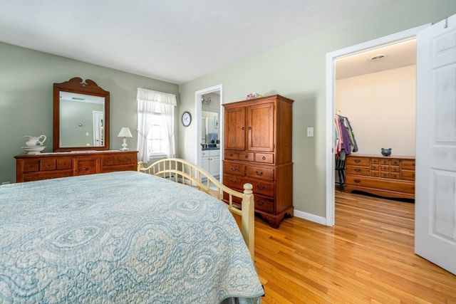 28 Mariners Ln, Yarmouth, MA 02675