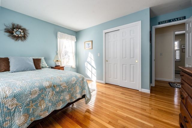 28 Mariners Ln, Yarmouth, MA 02675