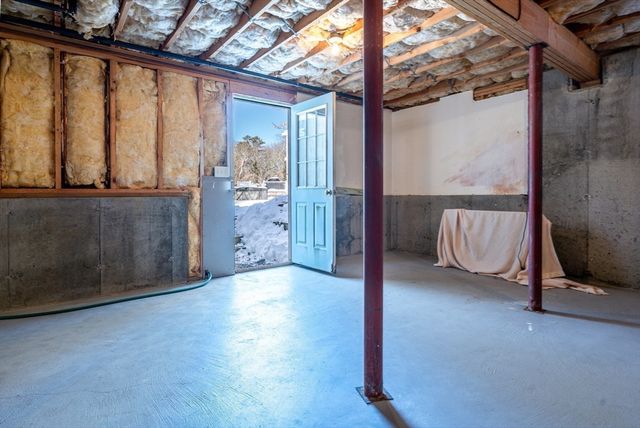 28 Mariners Ln, Yarmouth, MA 02675