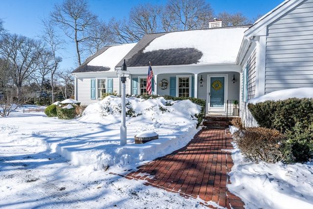 28 Mariners Ln, Yarmouth, MA 02675
