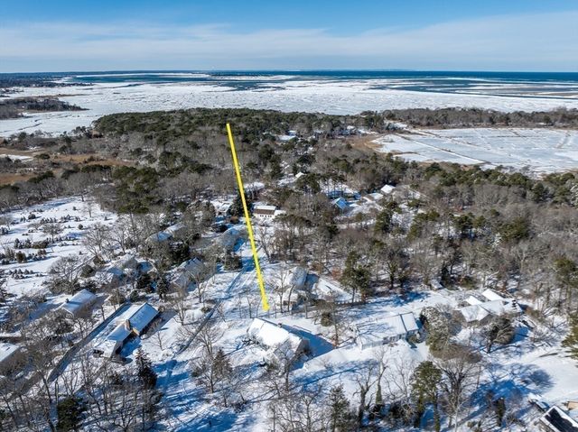 28 Mariners Ln, Yarmouth, MA 02675