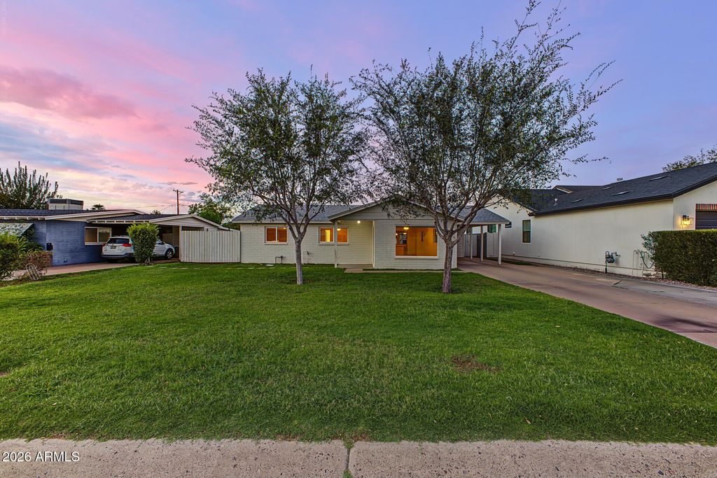 4234 E EARLL Drive, Phoenix, AZ 85018 — photo 2