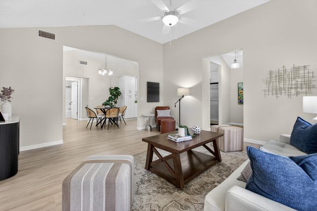 37 Madeore St, St Augustine, FL 32084