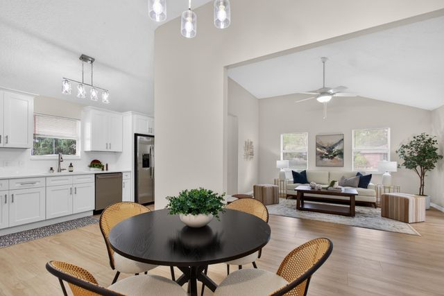 37 Madeore St, St Augustine, FL 32084