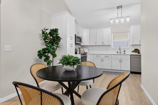 37 Madeore St, St Augustine, FL 32084