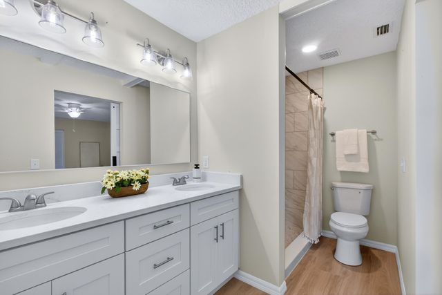 37 Madeore St, St Augustine, FL 32084