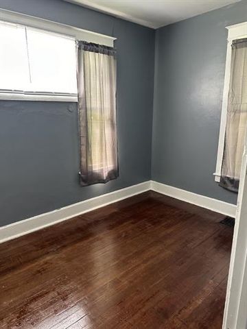 1331 S 17th Street, St Joseph, MO 64507