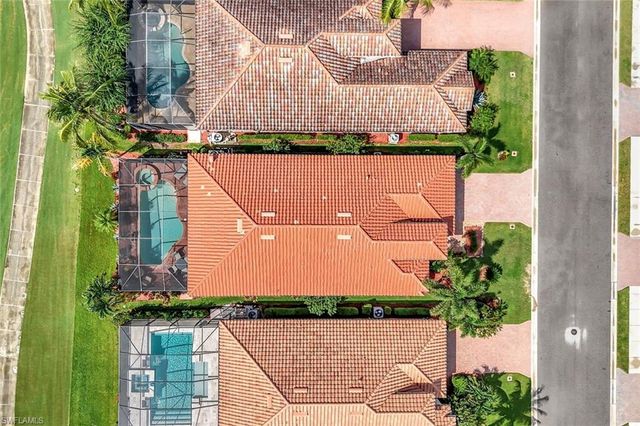 28550 Westmeath CT, Bonita Springs, FL 34135