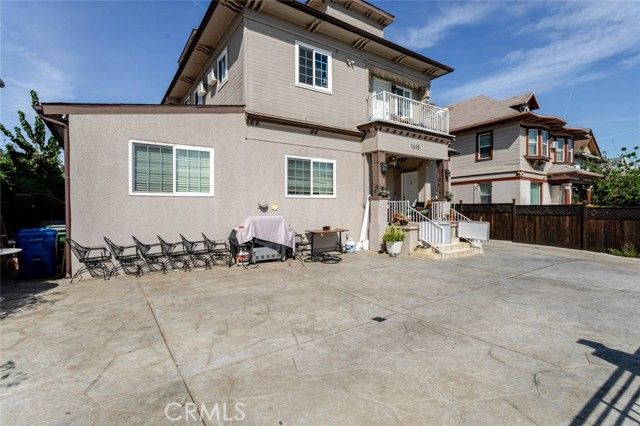 1415 Arapahoe Street, Los Angeles, CA 90006