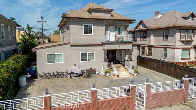 1415 Arapahoe Street, Los Angeles, CA 90006