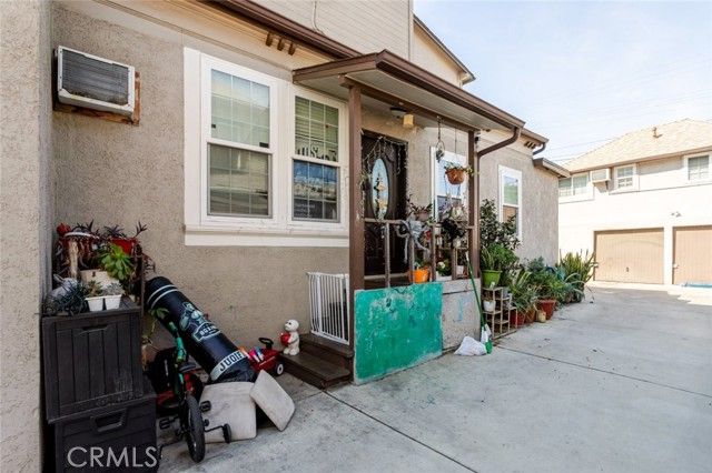 1415 Arapahoe Street, Los Angeles, CA 90006