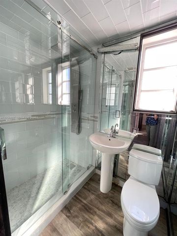 610 8th Street 101, Miami Beach, FL 33139