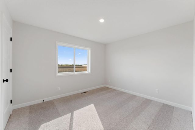 18314 Geyser Way, Lakeville, MN 55044
