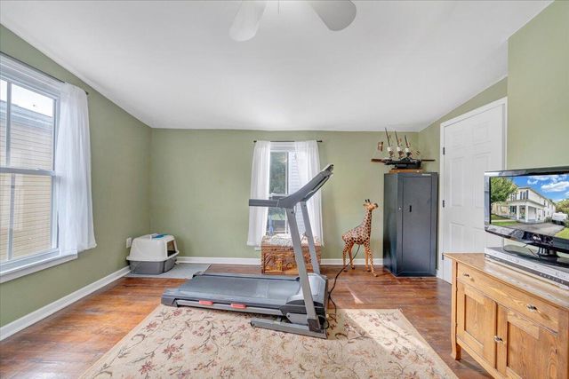 219 Academy ST, Salem, VA 24153