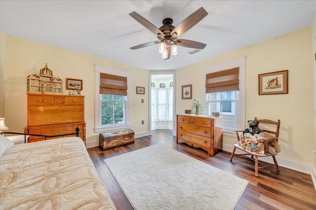 219 Academy ST, Salem, VA 24153