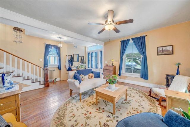 219 Academy ST, Salem, VA 24153