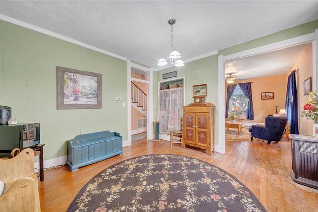 219 Academy ST, Salem, VA 24153