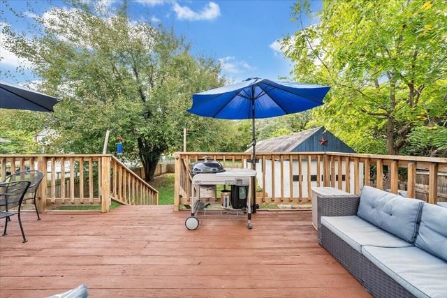 219 Academy ST, Salem, VA 24153