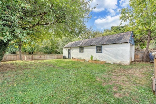 219 Academy ST, Salem, VA 24153