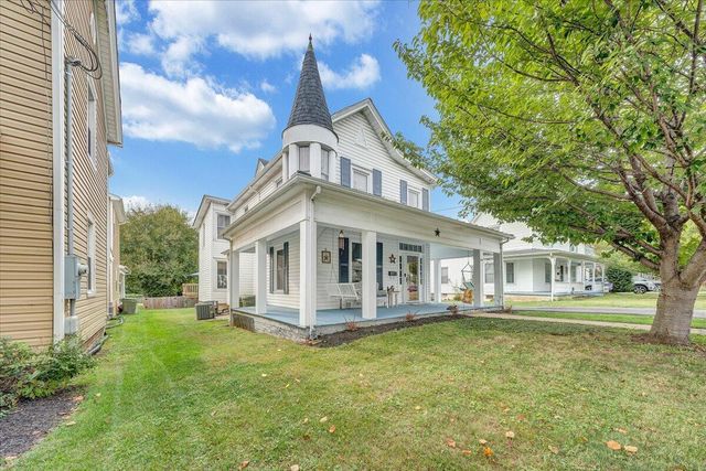 219 Academy ST, Salem, VA 24153