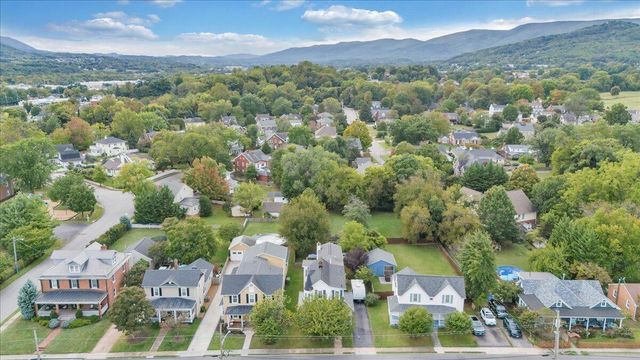 219 Academy ST, Salem, VA 24153