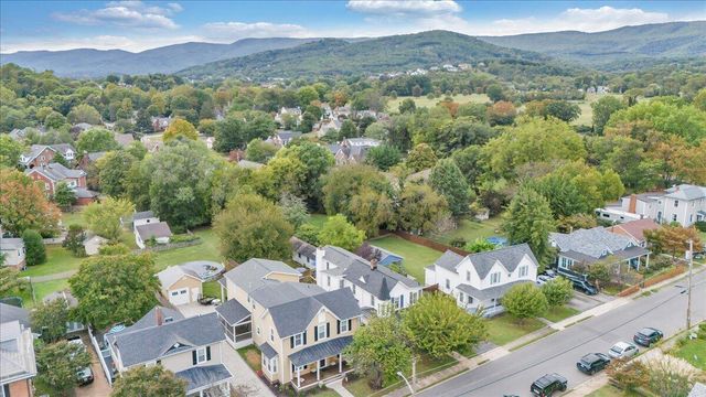 219 Academy ST, Salem, VA 24153