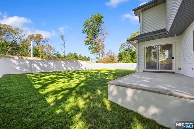 33-17 Southern Drive, Fair Lawn, NJ 07410