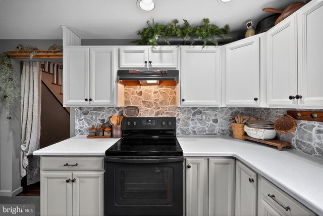 1268 VALLEY RD, Coatesville, PA 19320